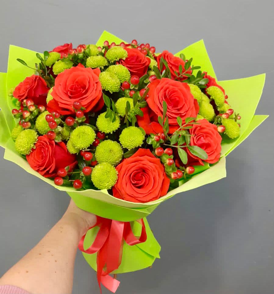 Букет цветов из: Хризантемы и Розы в Чебоксарах