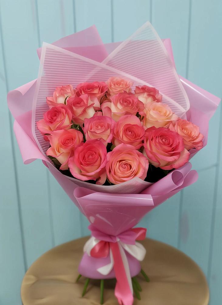 Букет 15 Розовых роз Равель в Чебоксарах