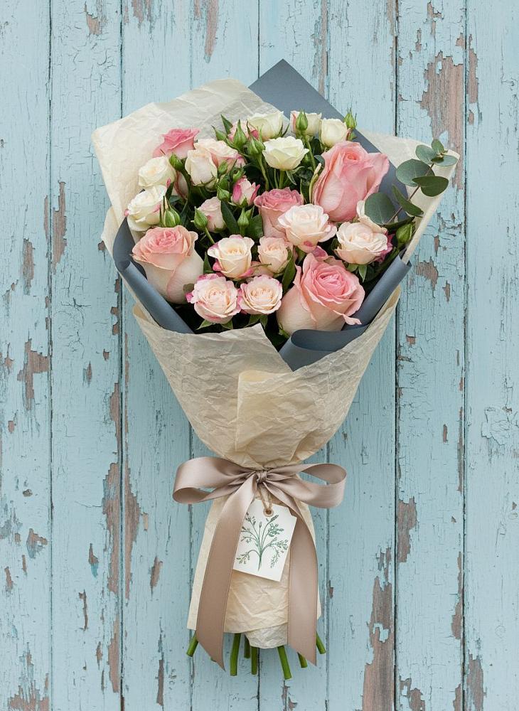 Букет цветов из: Розы в Чебоксарах