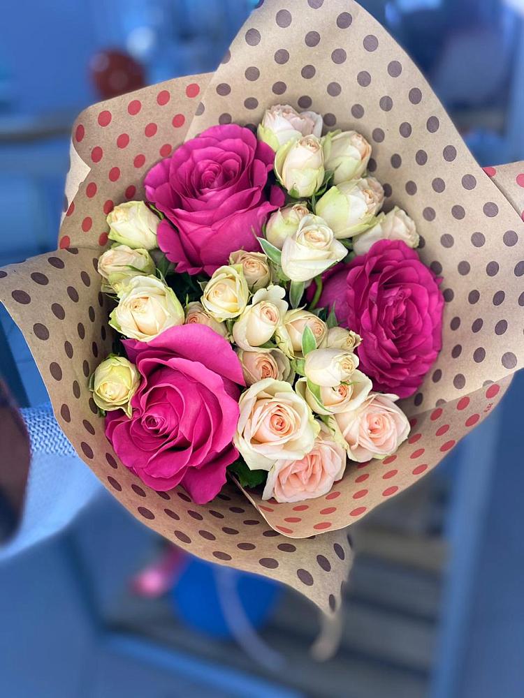 Букет цветов из: Розы в Чебоксарах