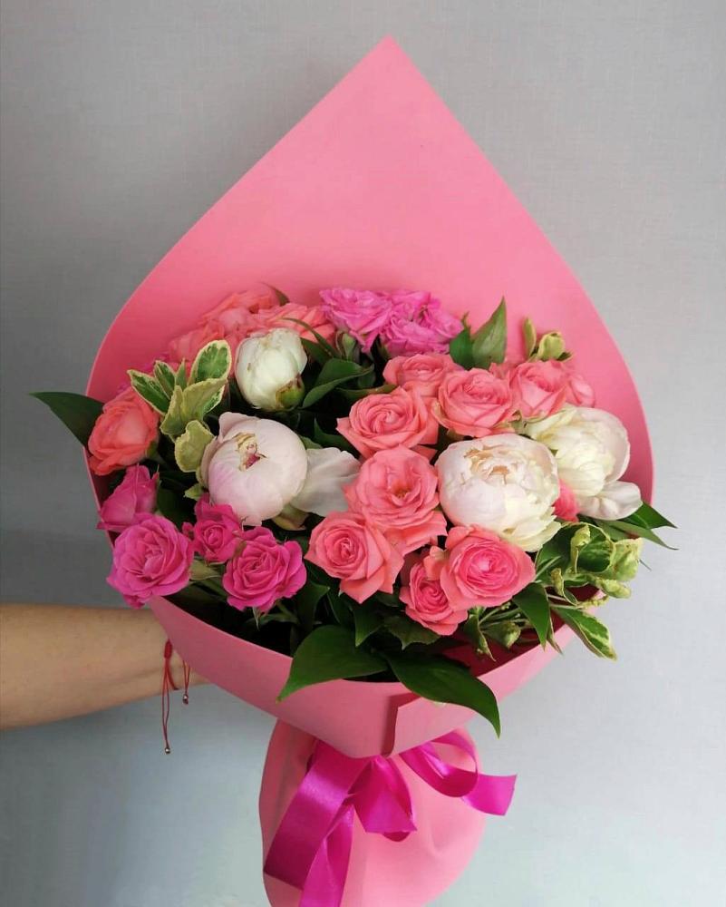 Букет цветов из: Розы в Чебоксарах